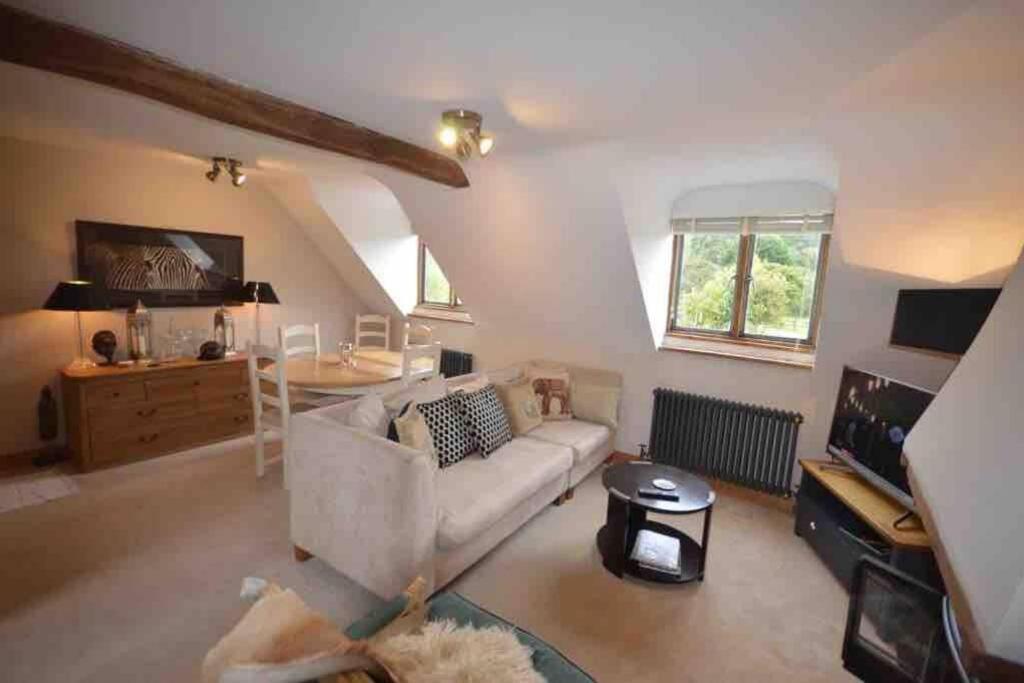 The Old Manor Coach House Lejlighed Cirencester Eksteriør billede