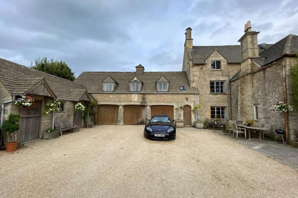The Old Manor Coach House Lejlighed Cirencester Eksteriør billede