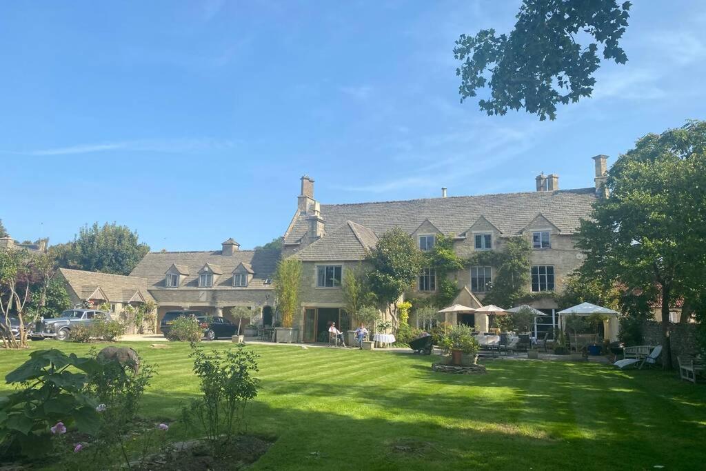The Old Manor Coach House Lejlighed Cirencester Eksteriør billede
